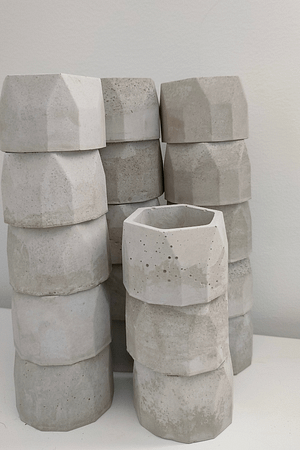 BETOwielo - betonowa doniczka