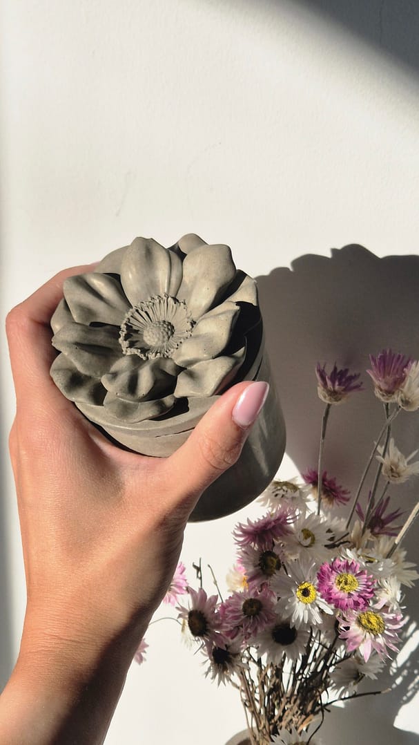 Szkatułka z motywem kwiatowym - obrazek 3