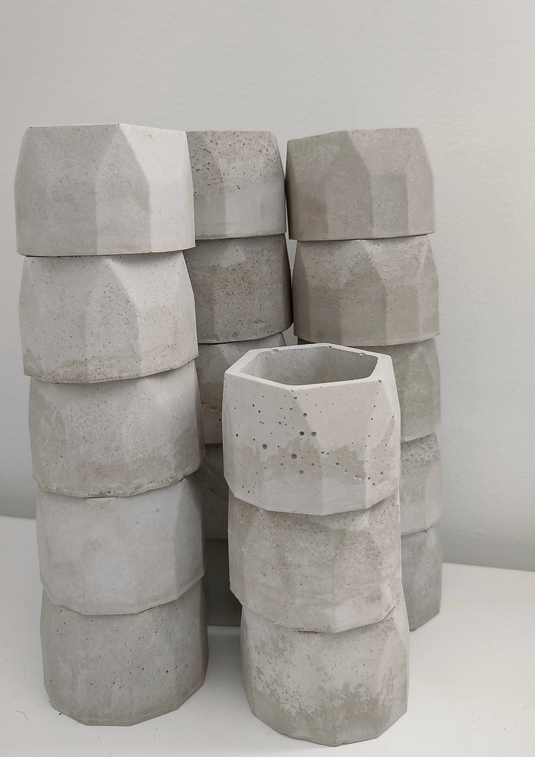 BETOwielo - betonowa doniczka